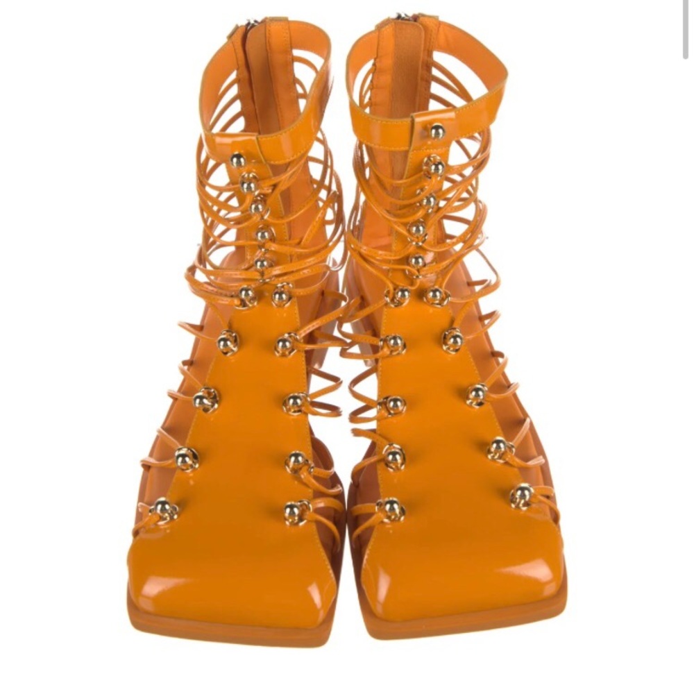 VIVIENNE HU New York Studded Leather Strappy Gladiator Sandals Tangerine NIB